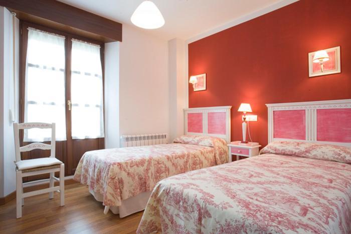 Hotel La Fonda de Bustio Extérieur photo
